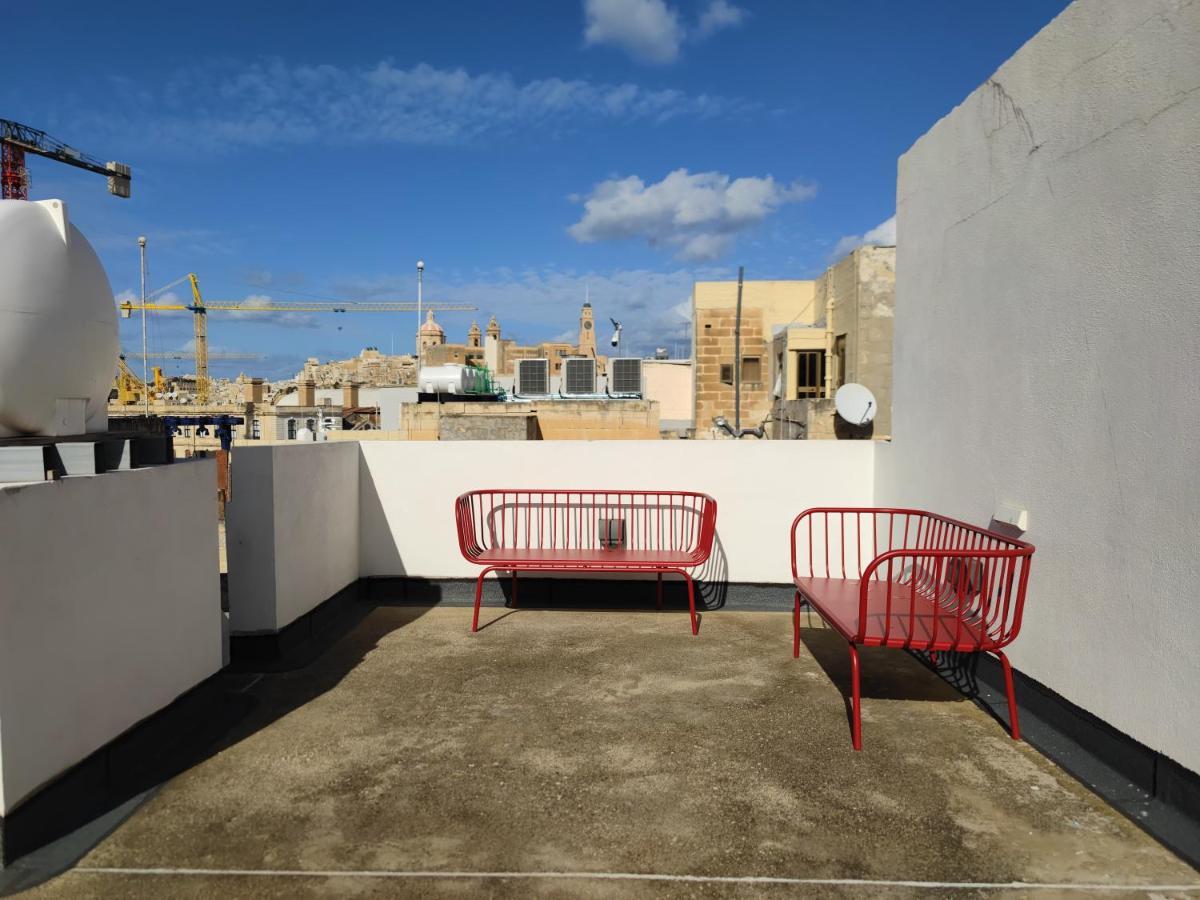 Private With Ensuite - Three Cities House منزل للإقامة